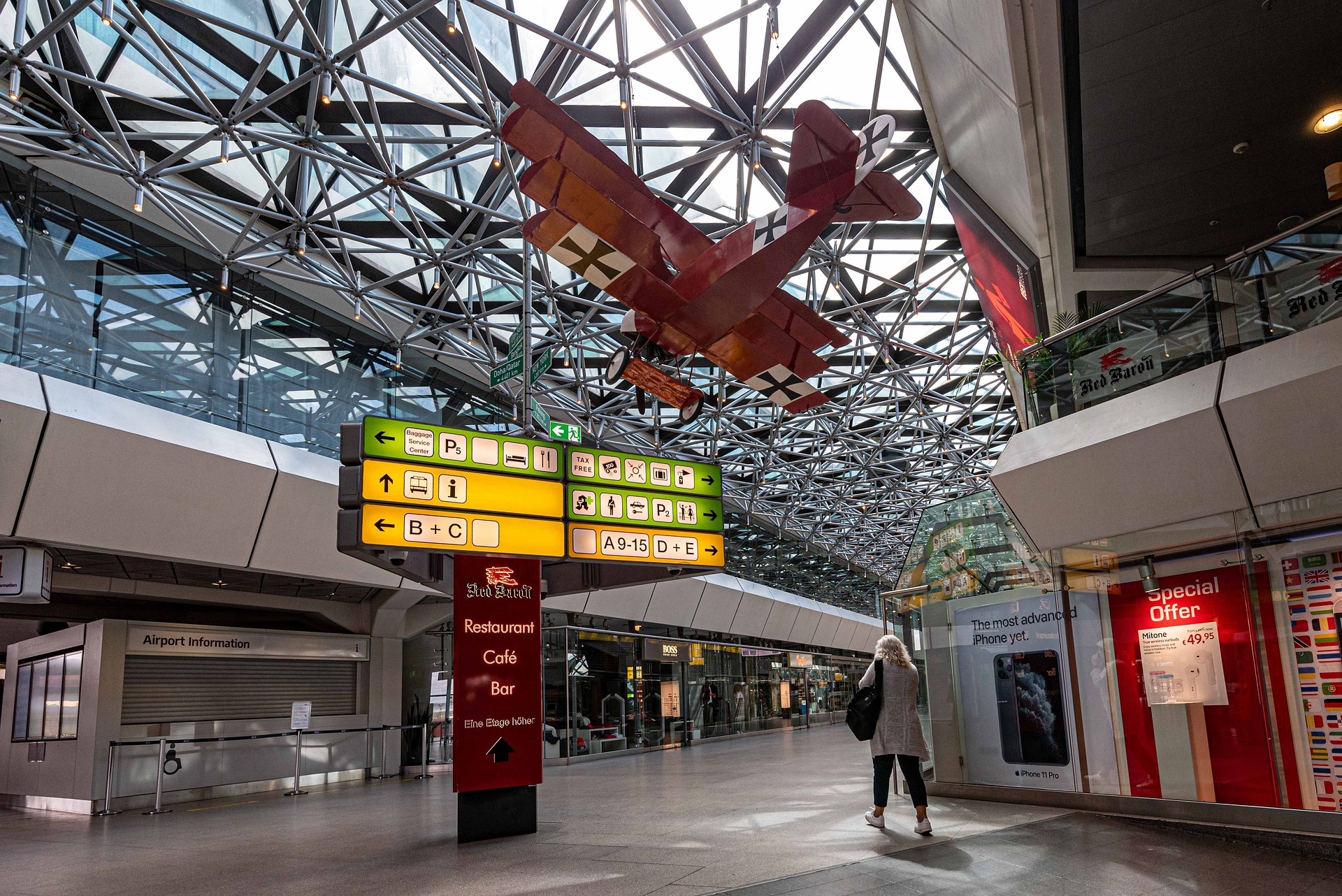 Google Maps guiará a las personas por el interior de aeropuertos y estaciones de viaje